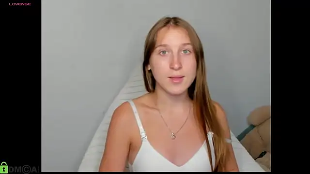 Xenia_paradise live cam on StripChat