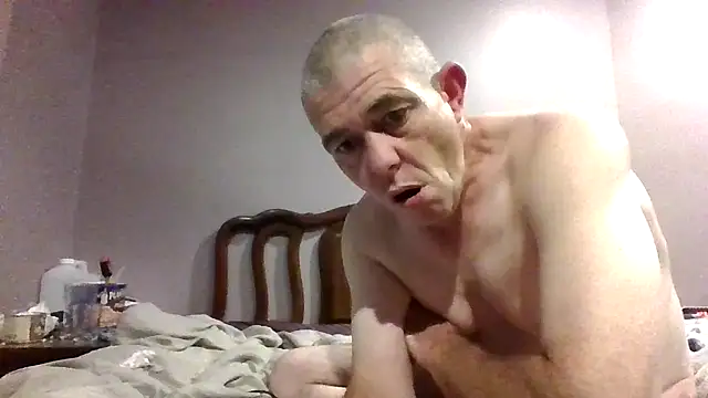 burby79 (Ask my age) - dildo fuck