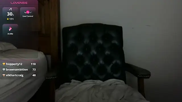 Troyt87 live cam on StripChat
