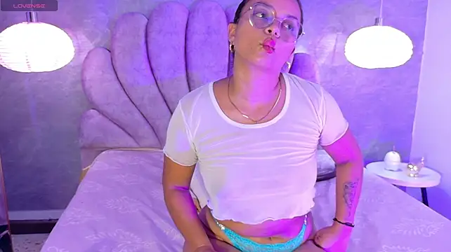AlexaStevenson webcam