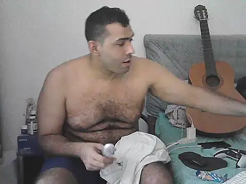 alphalatinobearx live cam on StripChat