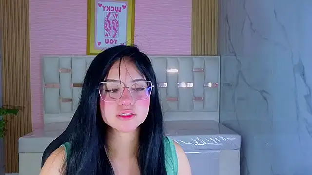 sarita_09_s webcam