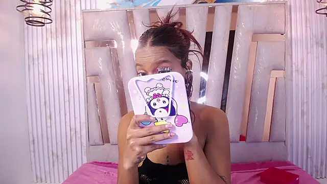 Nicky_Nicoole webcam