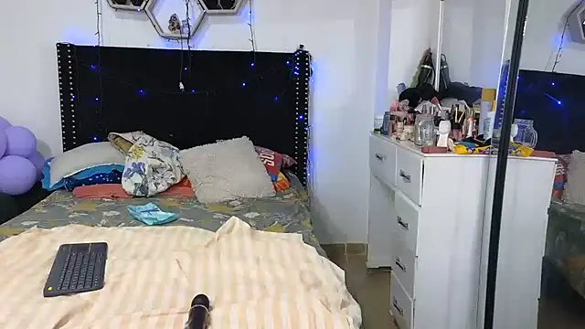 charlotte_077 webcam