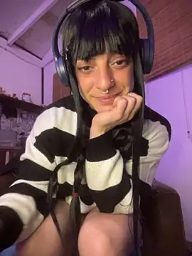 SalyTredelMonte live cam on StripChat