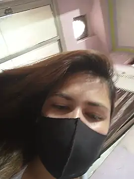 sanu_07 live cam on StripChat