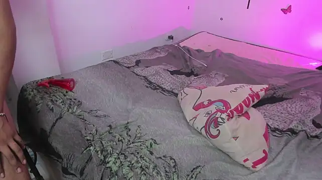 Sssey - Couple webcam sex chat