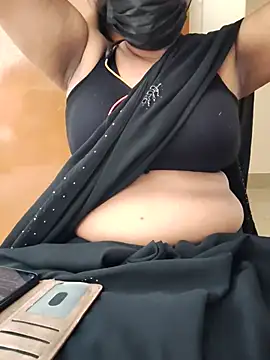 tamilammu1431 live cam on StripChat