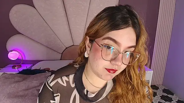 IrinnaShidou_ live cam on StripChat