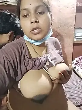 priyasharma0101 live cam on StripChat