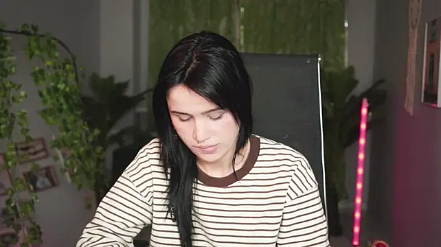 MonicaFarmer live cam on StripChat
