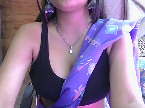 miss-riyaa live cam on StripChat