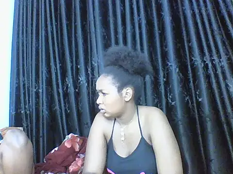 brownsugar_booty live cam on StripChat