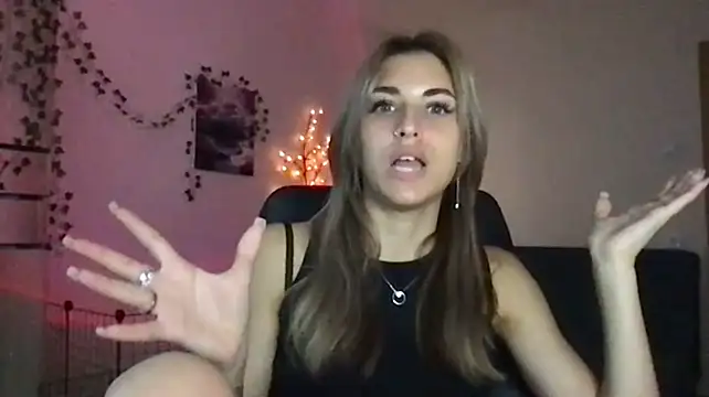 Rossy_Vega live cam on StripChat
