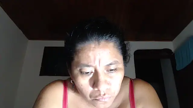 adrixxx38 live cam on StripChat