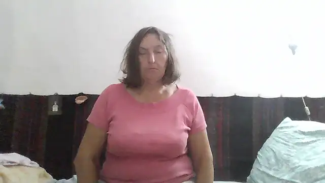 AnnaLive570 live cam on StripChat