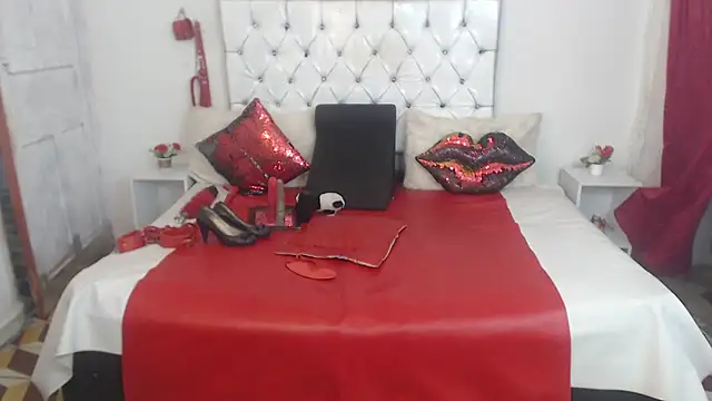 Sweetbigcatt webcam