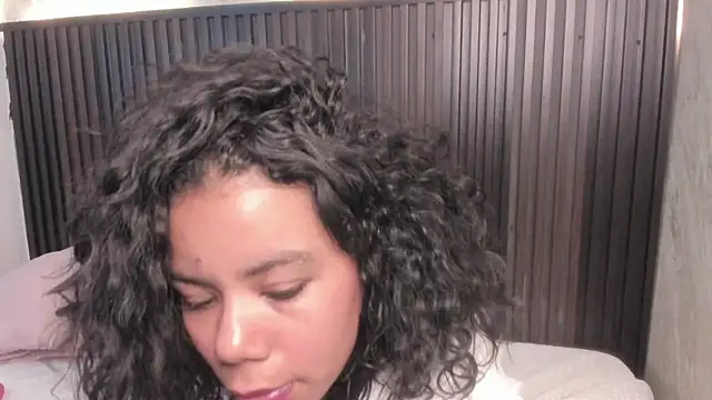 tatti__monroe webcam