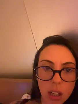 SecretBru's live cam