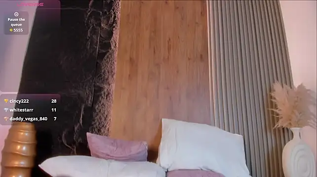 carla_smellie (F teen) - ride my dildo and spit on my tits