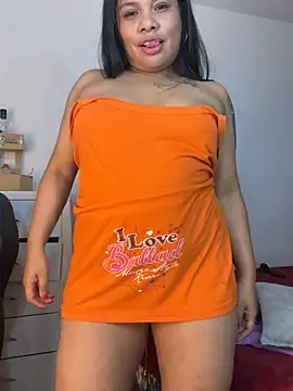 rashell1_queen (F young) - oil my tits🥵