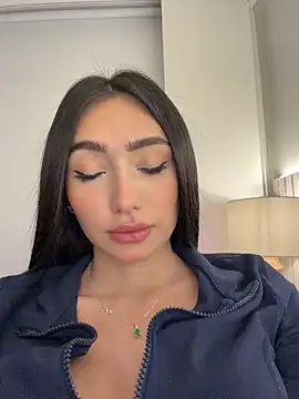 Maddy_Jones webcam
