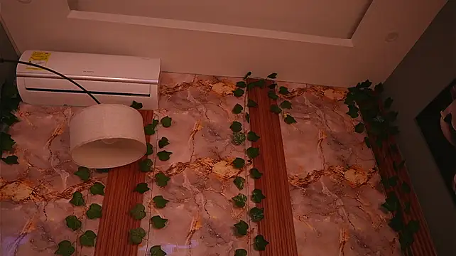 zoey-fox webcam