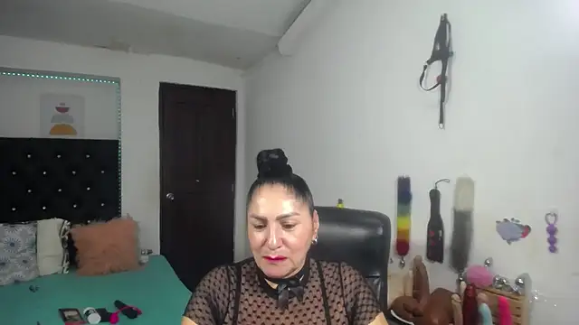 mature_bigboobs10 webcam