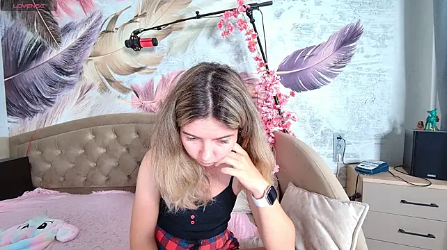 Anoraa 🔷 live naked cam
