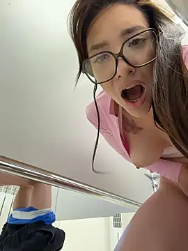 BallerinaCappuccino_ webcam