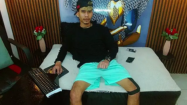 Skinny_cute_Alyer webcam