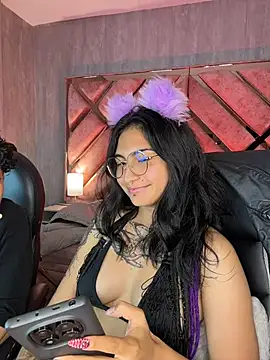 Velvet_Mysstic webcam