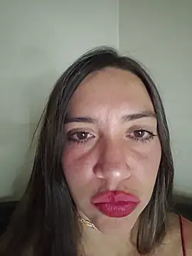 loveuu-bae webcam