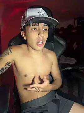 pabonsito (M twink) - Get naked 8 minutes🥵😳