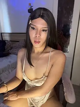Plaxxxtique live cam on StripChat