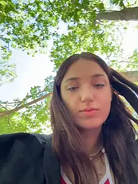 DollyTall Momentaufnahme des Live-Raums auf Stripchat