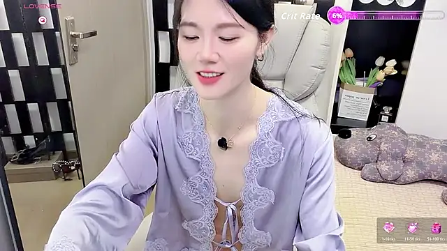 Yueyue-MM live cam on StripChat