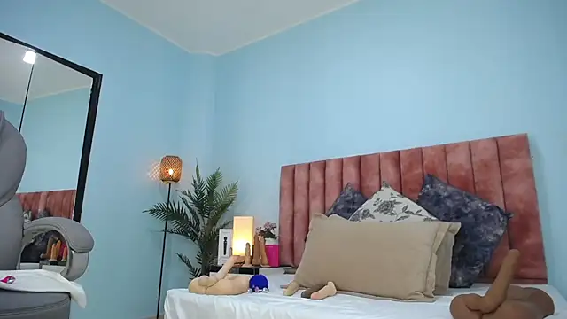 nana_levy webcam