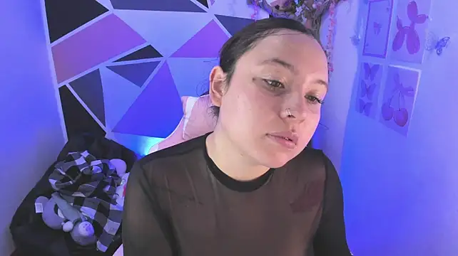 little_emma0 live cam on StripChat