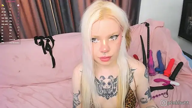 HelenGoat live cam on StripChat