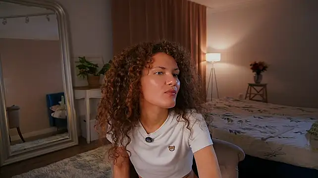 missfrizzy live cam on StripChat