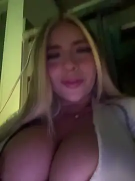 MiaWhitePink_