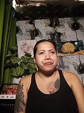 TabooSHOWgirl18 live cam on StripChat