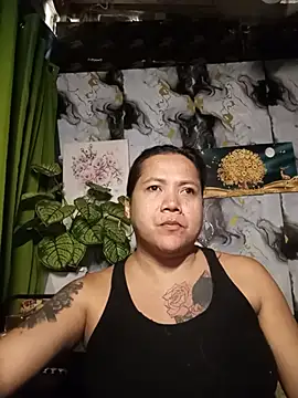 TabooSHOWgirl18 webcam