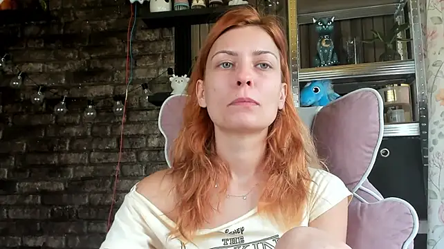 karo123421 live cam on StripChat