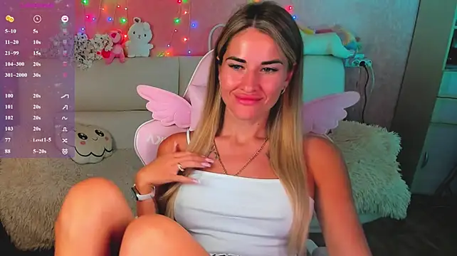 hotty_girls_here (F young) - skirt off