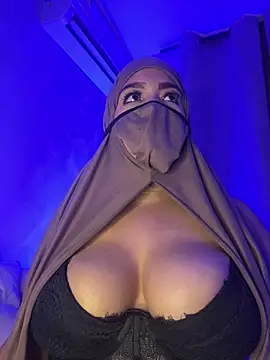 thaira_aly webcam