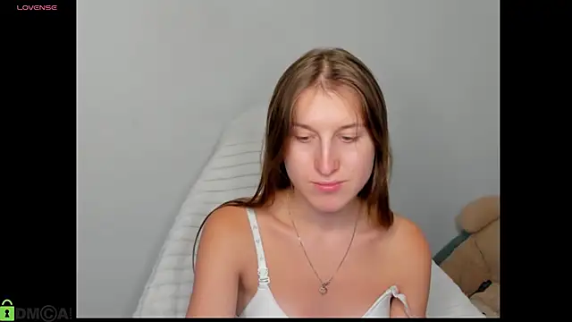 Xenia_paradise live cam on StripChat