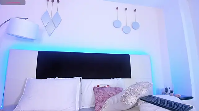 Sky_Loren webcam
