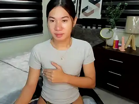 Lulua_ko live cam on StripChat
